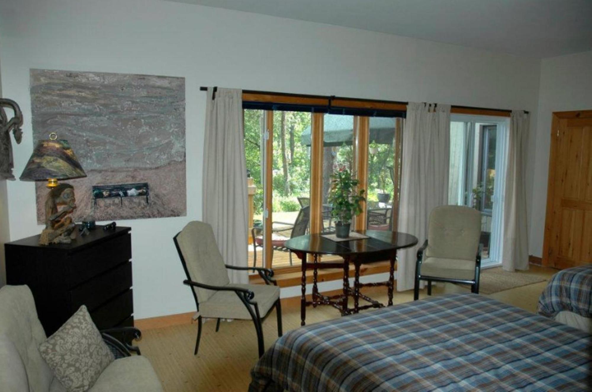 Gite Au Pied Du Courant De Gilbert Desjardins Mont-Laurier Room photo